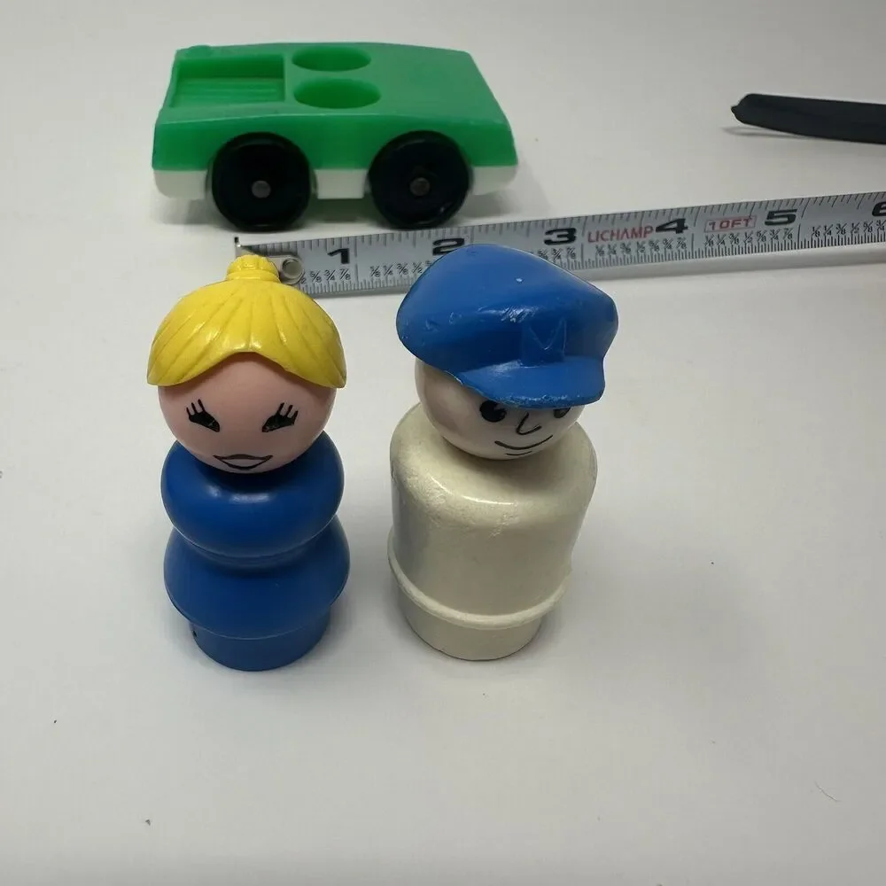 Fisher Price LITTLE PEOPLE Green Car Two Seats‎ White Vintage 3